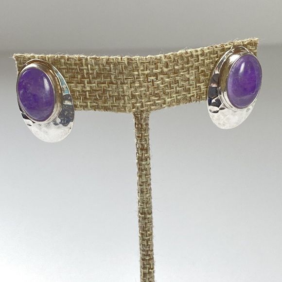 Vintage Shube Purple Oval Amethyst Hammered 925 Sterling Silver Pierced Earrings - Picture 1 of 11